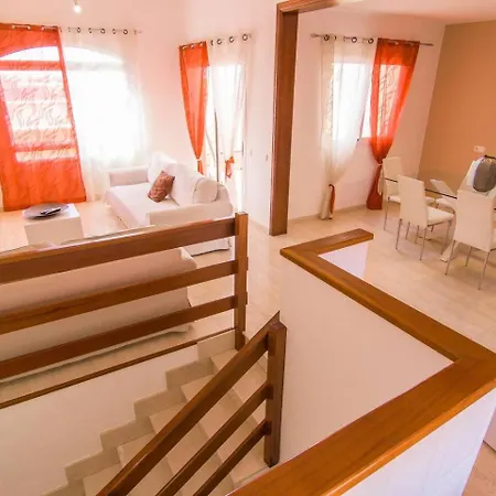 Anju Casa Juan Коральео